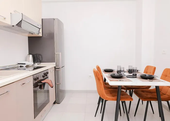 Via Albania - New Bazaar