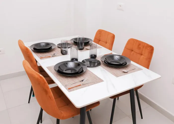 Via Albania - New Bazaar Apartment Tirana