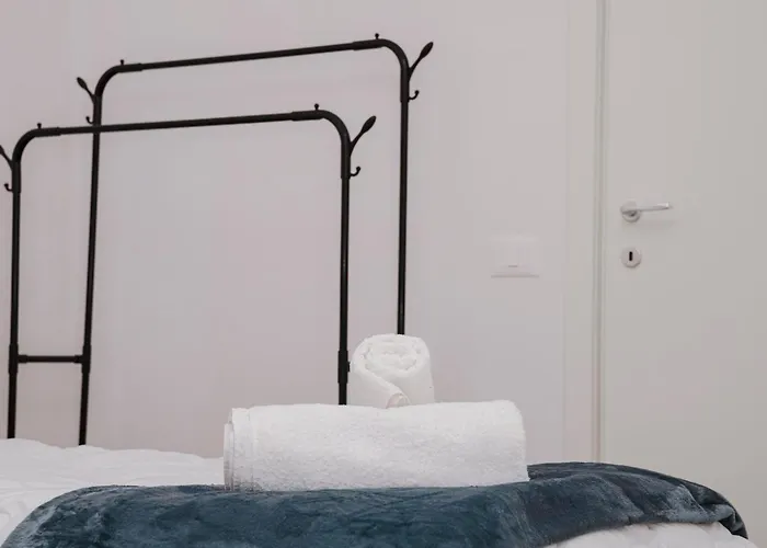 Apartment Via Albania - New Bazaar