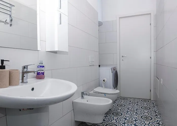 Via Albania - New Bazaar Apartmán *